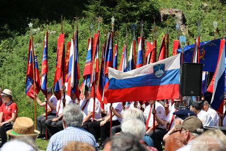 Spominska slovesnost ob 81. obletnici legendarnega preboja iz sovražnikovega obroča na Menini planini (16)